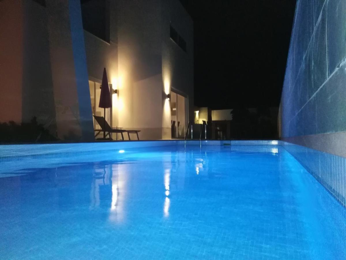 Villa Royale Trespalomas ماسبالوماس المظهر الخارجي الصورة
