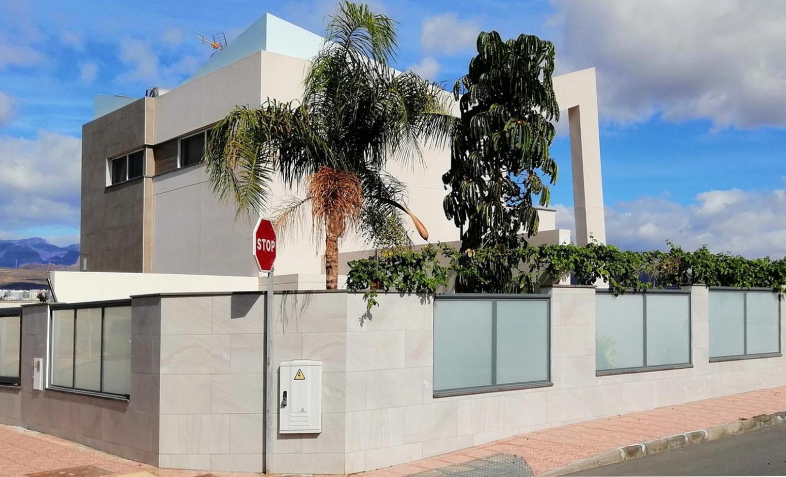 Villa Royale Trespalomas ماسبالوماس المظهر الخارجي الصورة